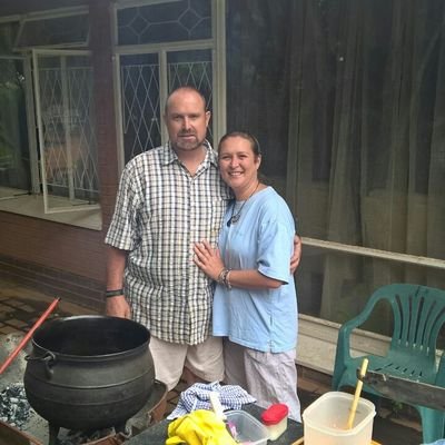 Veiligheid end Sekeriteits aspekte.
Vip leiwagte. Wagte. Reaksie. Honde Geleiers. Hoe risiko agtervolgings. Tegniese bystand. Opleiding vir die publiek.