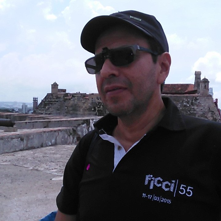 cinefilo73070's profile picture. Ciudadano de la tierra, poeta, empresario y maestro de la nueva economia