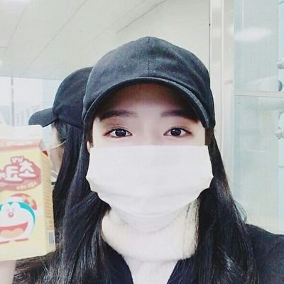 hey don't follow this acc please go follow @CIELASIL please! Happy new year ♡