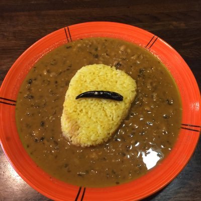 大阪 梅田の駅前ビル第3ビルの伝統的な北インド料理店。第3ビルはトラディッショナルなレストラン。そして西宮にはインドの可愛いキレイを集めた苦楽園店。そして夙川にインディアンレストラン ターリー、さらにターリー宝塚店。インド人オーナーとインド人シェフによる伝統的な北インド料理とリトルインドをお楽しみください