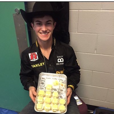 bullriders_8's profile picture. Let's just say Jess is the best bullrider ! Hes finally back , it's just makes my heart so happy 💓❤️