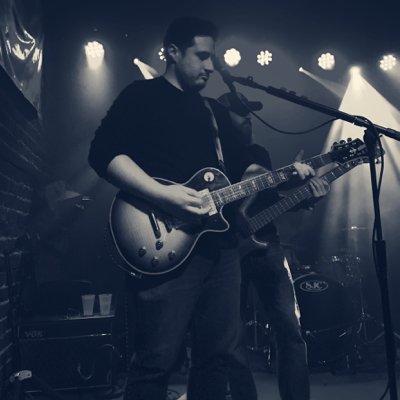 kurblarr's profile picture. Once fought off, like, eight babies. 👶🏼🤛🏻