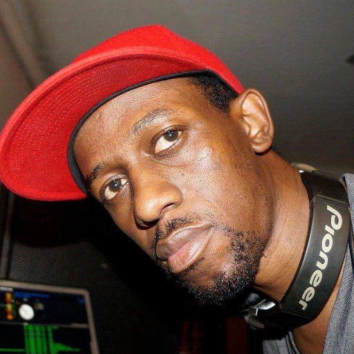 deejay_xee's profile picture. I AM THE C.E.O OF XEE- ENTERTAINMENT. DJ | PROMOTER | SOUND | LIGHTING