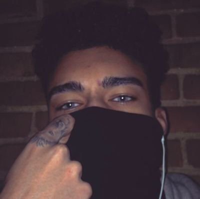 rpwcallum's profile picture. Les filles, c'est comme les yaourts c'est meilleur nature.