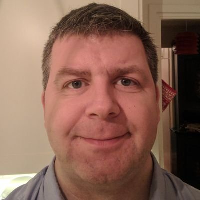 Linuxnörd, GPL-älskare, munchkinist, trebarnsfar och till det gärna nått med ingefära i tack!