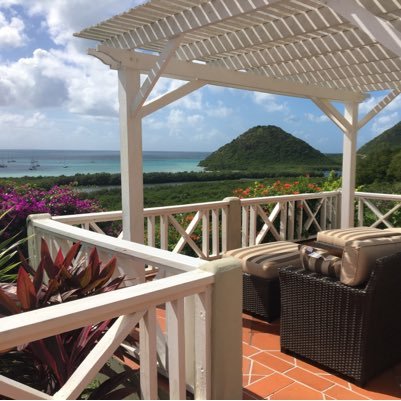 PARADISE. Breathtaking Spa-Like Vacation Rental in #Antigua. BOOKING NOW! #5Star https://t.co/bOXJgyEExz. For 6 bdrms also book sister villa https://t.co/WYcazAzlrR