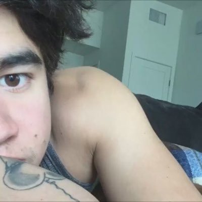 guiltcalumm's profile picture. Follow @guiItybassist