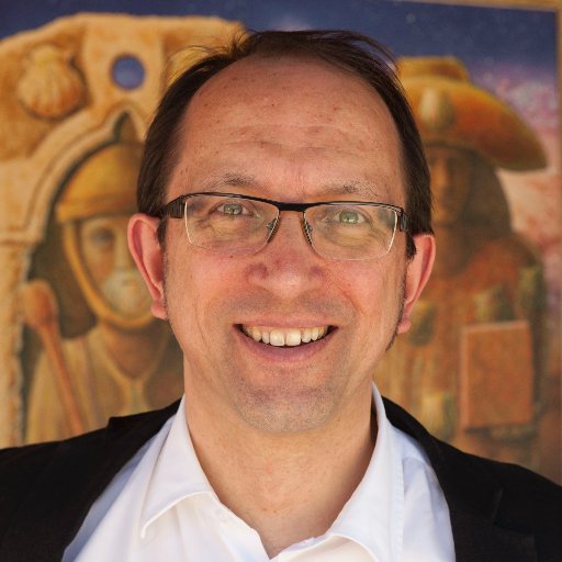 Profesor da @uvigo. Actualmente director xeral de Cultura da Consellería de Cultura, Lingua e Xuventude da @Xunta @CulturaXunta