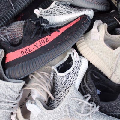 Follow & Like For More Info | Reviews | On Foot Shots Twitter @thesneakerblog_ #thesneakerblog #trustedbyyoungmetro 🖥📸