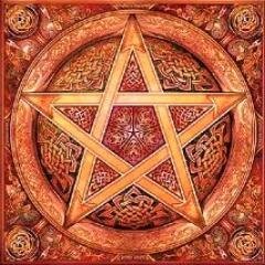 Sunrise_V_'s profile picture. 🌿The girl who lost her tongue in the forest🍃
🔸Artist🔸#INFJ🔸