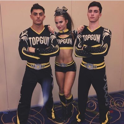 cheerrrgosss's profile picture. spilling all the tea and throwing all the shade☕️👀