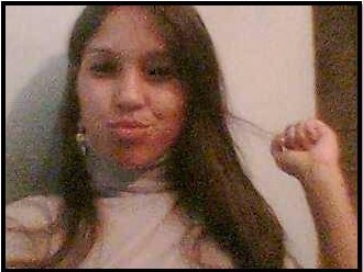 o meu jeito de ser αs vezes
　 　 　incomodα os outros. .
　 　 　 mαs eu nαo ligo
　 　sou o qê sou.
　qem nαo estiver feliz qê se mαte (:P