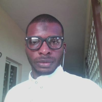 Hhabay_lincoln's profile picture. Cool, calm n collected