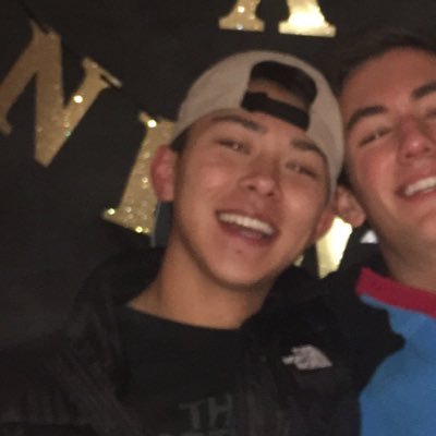 bitchboyleftie's profile picture. ;)