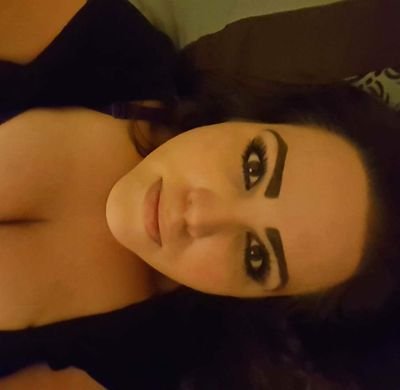 KatrinaReynosa's profile picture. ♊ 42 proud mama bear  of 4 & 
wifey to my high school sweetheart 💖 
Pray for the 🌎 
Love, life, happiness