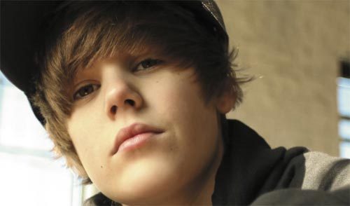 Follow us to keep up to date with the site's news and videos of Justin Bieber.