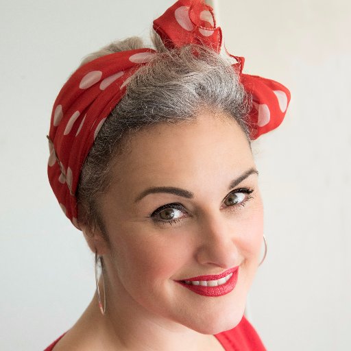 Journalist en professional organizer en schrijver van o.a. Speedcleaning en de Organizing Agenda. Volg me ook op Facebook: https://t.co/lIROIcbDOz