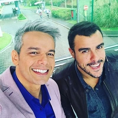 Vídeo Show Ao Vivo todas as tardes. De Segunda - Sexta Feira as 14:00 - 15:00 na Rede Globo! Apresentadores @otacosta & @ @Lopesjoca .