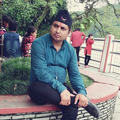 यात्राको साथी यात्रामै हुन्छ। जात्रामा सँगै ल्याउँन नखोज्नु। सायद हामी पनी सबै यात्रामै छौ। दुई बचन मिठो बोल्दैमा के जान्छ र सम्झना अमर रहि रहन्छ !!!