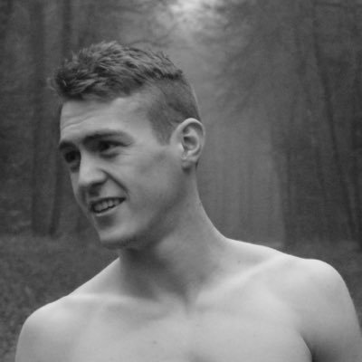 Valou_ts3's profile picture. Be scandalous