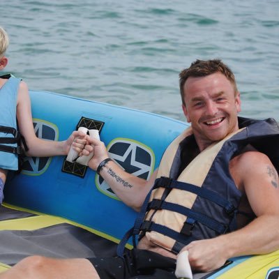 wilding_roger's profile picture. AFC #COYG, love family, boxing & carp fishing 🎣👊🇬🇧