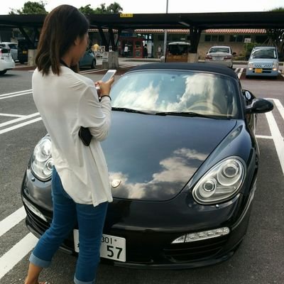 今をがんばる！
ハンドボールとスポーツカーが趣味だな(笑)