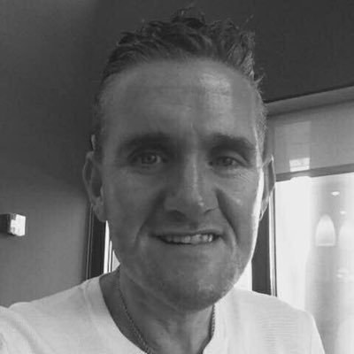 Jez_A_'s profile picture. A runner,father,part musician, F1 fan, lover of all things creative, different and unique, and an 80s kid. Views are my own!