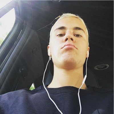 LayonBiebsX's profile picture. 