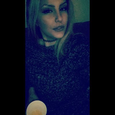 FUCK yo hood & yo baby momma; They Love a hood Bitch who never acts Hollywood