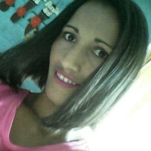 Profesora de Ed Comercial y TSU en Administración. Estudiante de lengua extranjera Ingles. 100% Revolucionaria, 😀 Entre chávistas nos Seguimos.