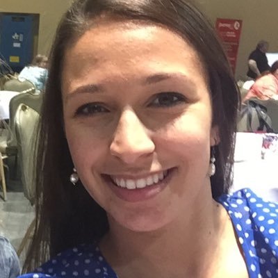 christina_ceh's profile picture. https://t.co/WgSb8UboVG        🍎 Apple Teacher -iPad