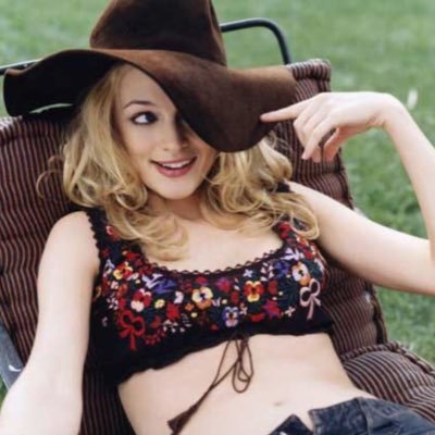 Lisafun1990's profile picture. 