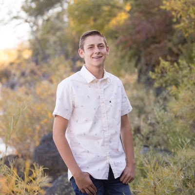 AjWindmiller's profile picture. full send or no send ⛷ snapchat-jwindbrid