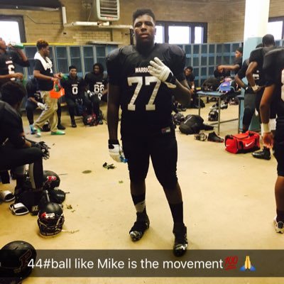 parkland college ™Official Twitter Page Of Aaron Rogers right tackle 6'1 280lbs #Ball4Mike #OL #JucoProduct