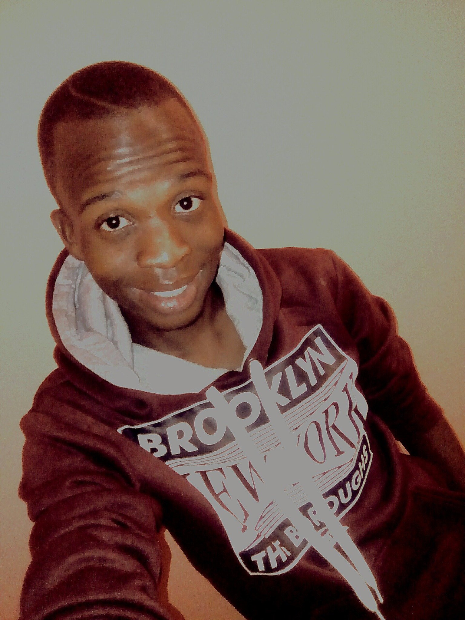 SinyosiJnr's profile picture. An analytical thinker. A breed without greed carrying a developmental mandate. Humble and accessible yet strict and principled. A christian and a go getter.