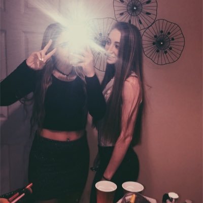 Talia_Pavese's profile picture. robbinsville '18 // snap: talia1022