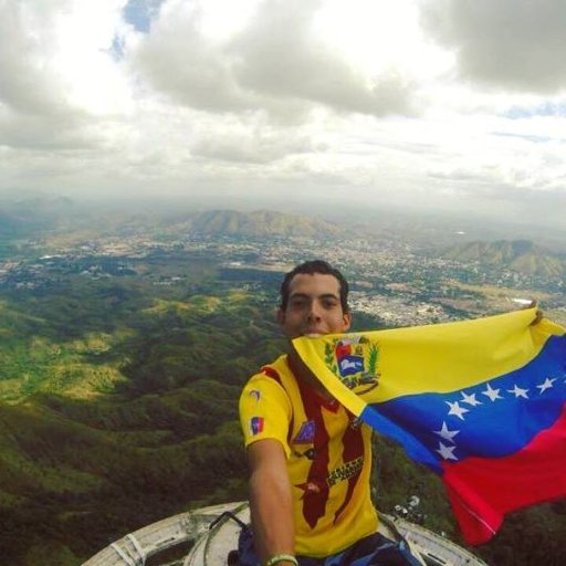 venezolanisimo, hincha del araguaFC solo amarillo y rojo💊, estudiante de Agronomía🌾 unergista📚,
peregrino de jesus
  #soloARAGUA #soloVIKINGOS