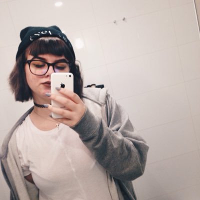 balladofmyass's profile picture. 18. proud cat owner. pizza lover.