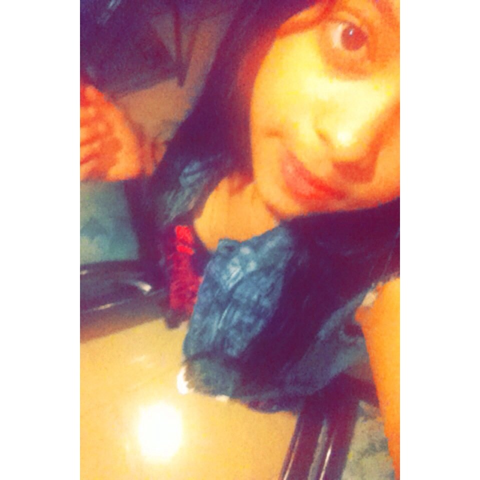 •Bailariana😻Hip-hop y Ballet
•15 años
•3/3🎉🎈