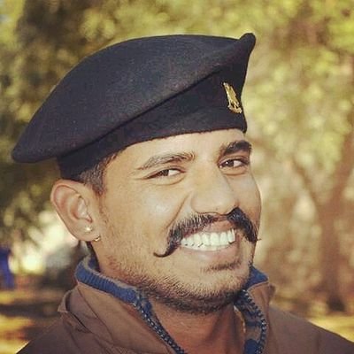 SampatUjlan's profile picture. रास्ते की परवाह करूँगा तो मंज़िल बुरा मान जायेगी