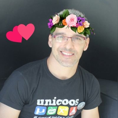 💞 David Calle (aka Unicoos) is my sweety, my crush and my bae 💞 Media España aprueba gracias a él ✌ Fangirleo viendo sus clases de mates y química 💗💗💗