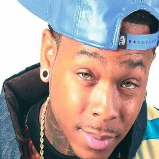 Rap music and keepin yo girl out my DM is my life. #gettinrealitychecks
booksonnyrose@gmail.com / 405-248-3309