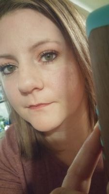 badour_chantal's profile picture. Just a girl living my life happily, working on what needs work, loving what needs loving💗 i am who i am and thats the way its gunna be