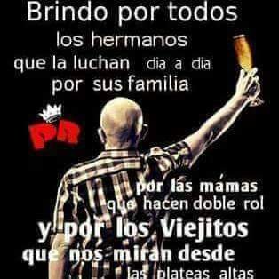 Ni sumisa ni devota, rockera, redondita y de ricota. 👑 Rock, maravilla para este mundo. La gente decente es diferente, nene!🎶