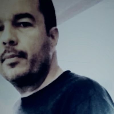 TuExDeivid's profile picture. Actor y espectador de mi propia historia.