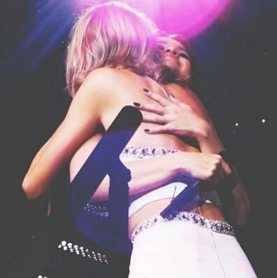 alison_sf13's profile picture. Taylor♡洋楽アカ RED,1989 tour♡¹³ Tumblr⤵