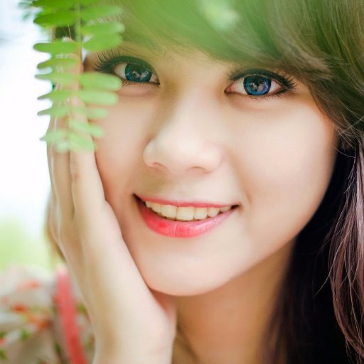 I am cool girl.I like music movie, and i like friend ship.
