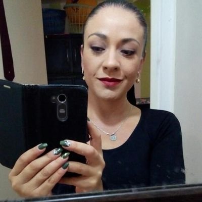 Chio_movir's profile picture. Q.F.B., maestra, laboratorista, madre y todo lo que se atraviese!
