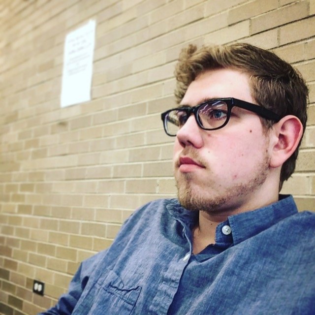 Engineering student. Writes stories. Draws stuff. Builds things.