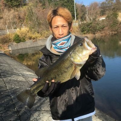 岡山の野池等でオカッパリ＆ゴムボでバス釣りしてます(゜∇^d)!!
シーバスやライトゲームも好きです(∗•ω•∗)
無言ﾌｫﾛｰお許し下さいm(._.)m
気軽にﾌｫﾛｰお願いします(*´∀｀)
釣り関連はﾌｫﾛﾊﾞ100%します♪
フォローの通知来ない時があるので、フォロバ無い時はお知らせ下さい(つд⊂)